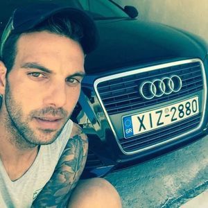 Meet your Posher, Takis